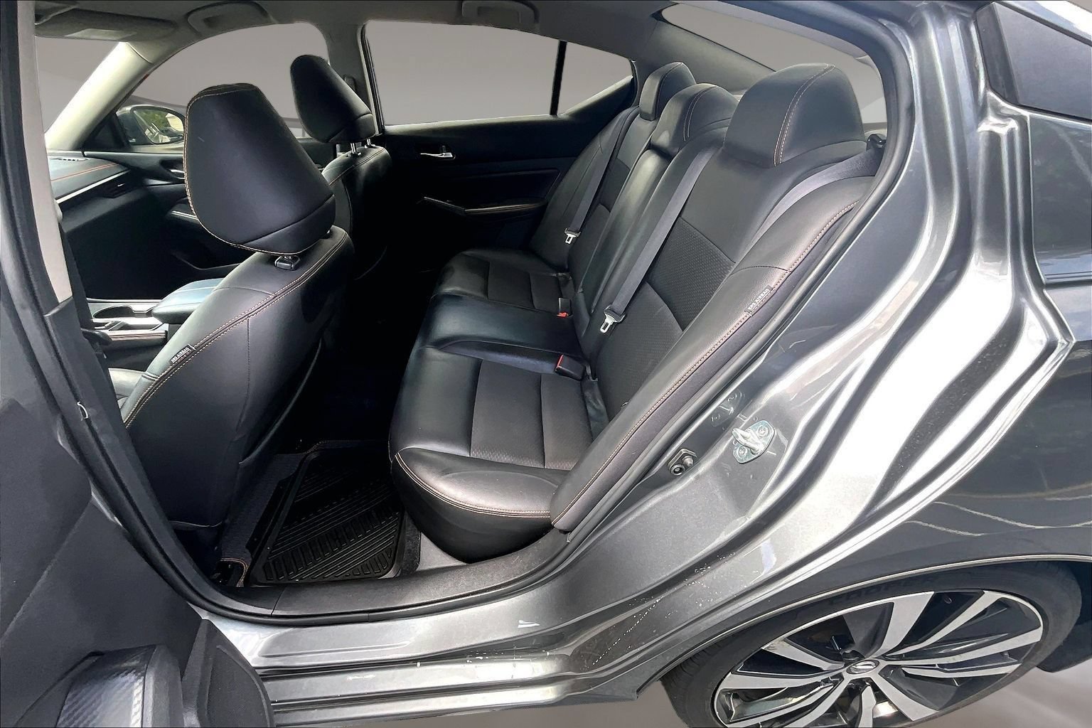 Used 2019 Nissan Altima 2.5 SR FWD image 21