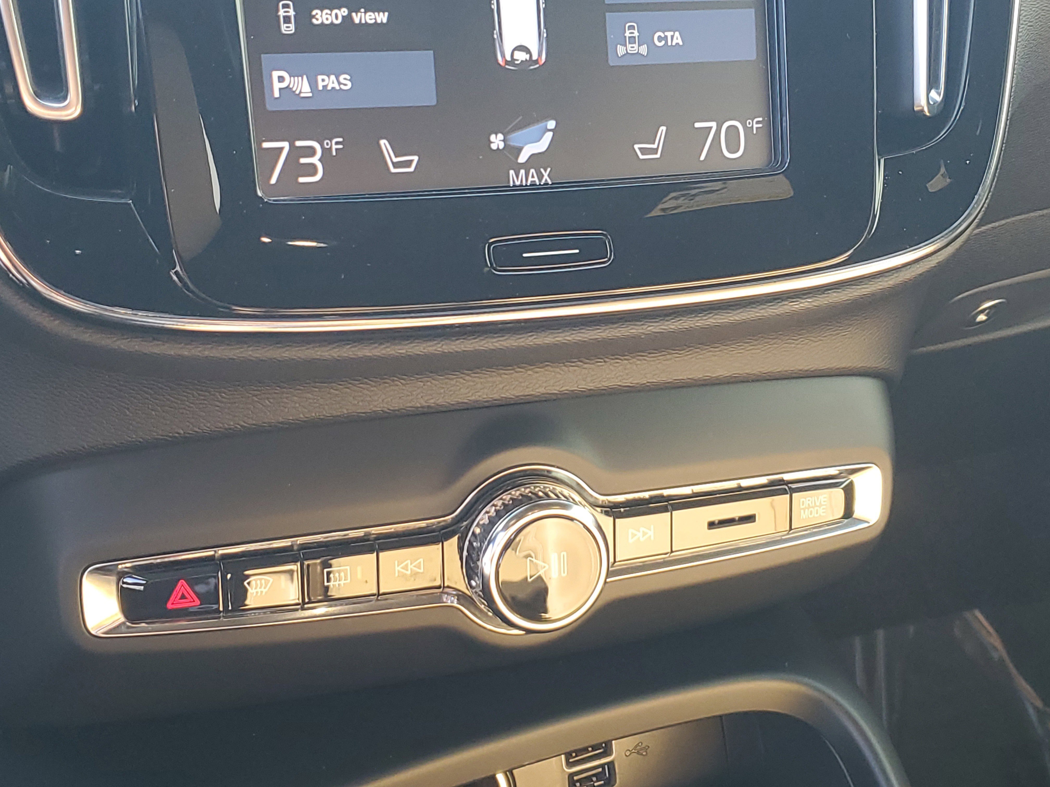 Used 2019 Volvo XC40 T5 Inscription image 25