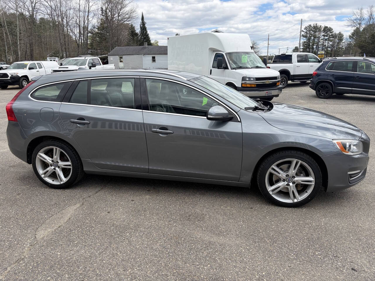 Used 2016 Volvo V60 T5 Premier w/ Technology Package AWD/4WD image 10