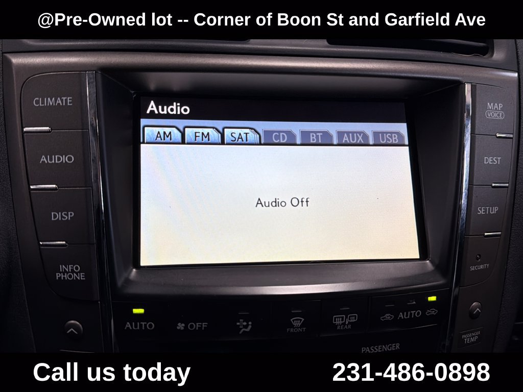 Used 2010 Lexus IS 350C w/ Luxury Pkg RWD image 25