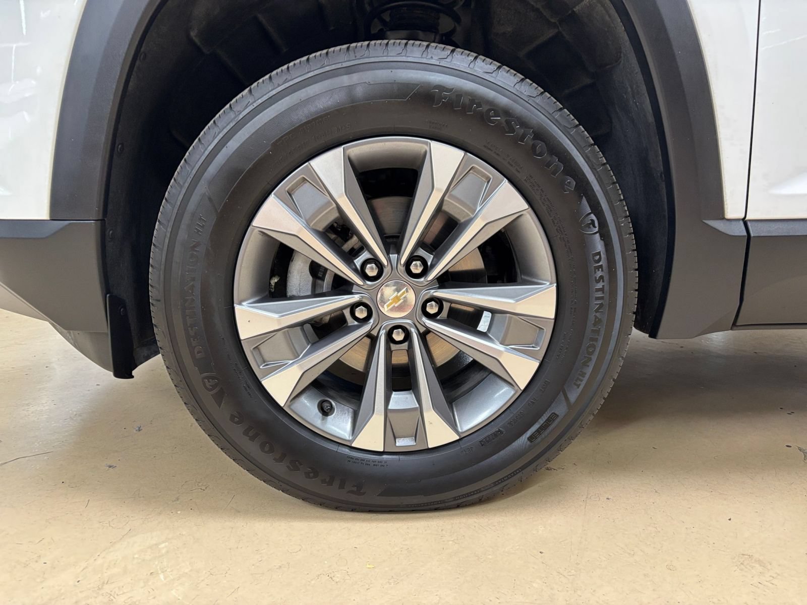 Used 2025 Chevrolet Equinox LT FWD image 30