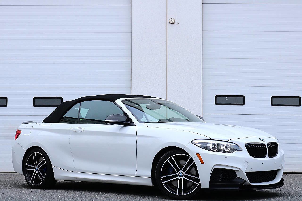 Used 2018 BMW M240i Convertible image 1