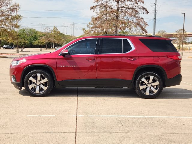 Used 2020 Chevrolet Traverse LT w/ LT Premium Package FWD image 4