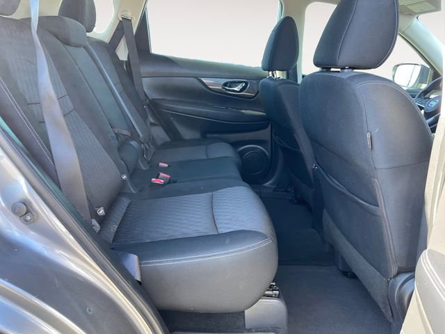 Used 2018 Nissan Rogue S image 28