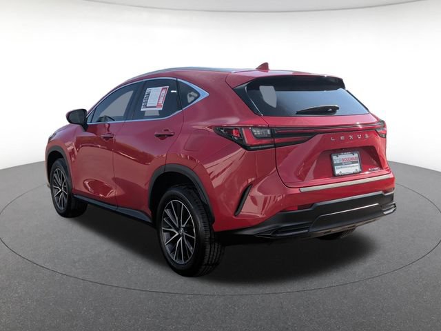 Used 2024 Lexus NX 250 FWD w/ Towing Package (2000 Lbs) image 4