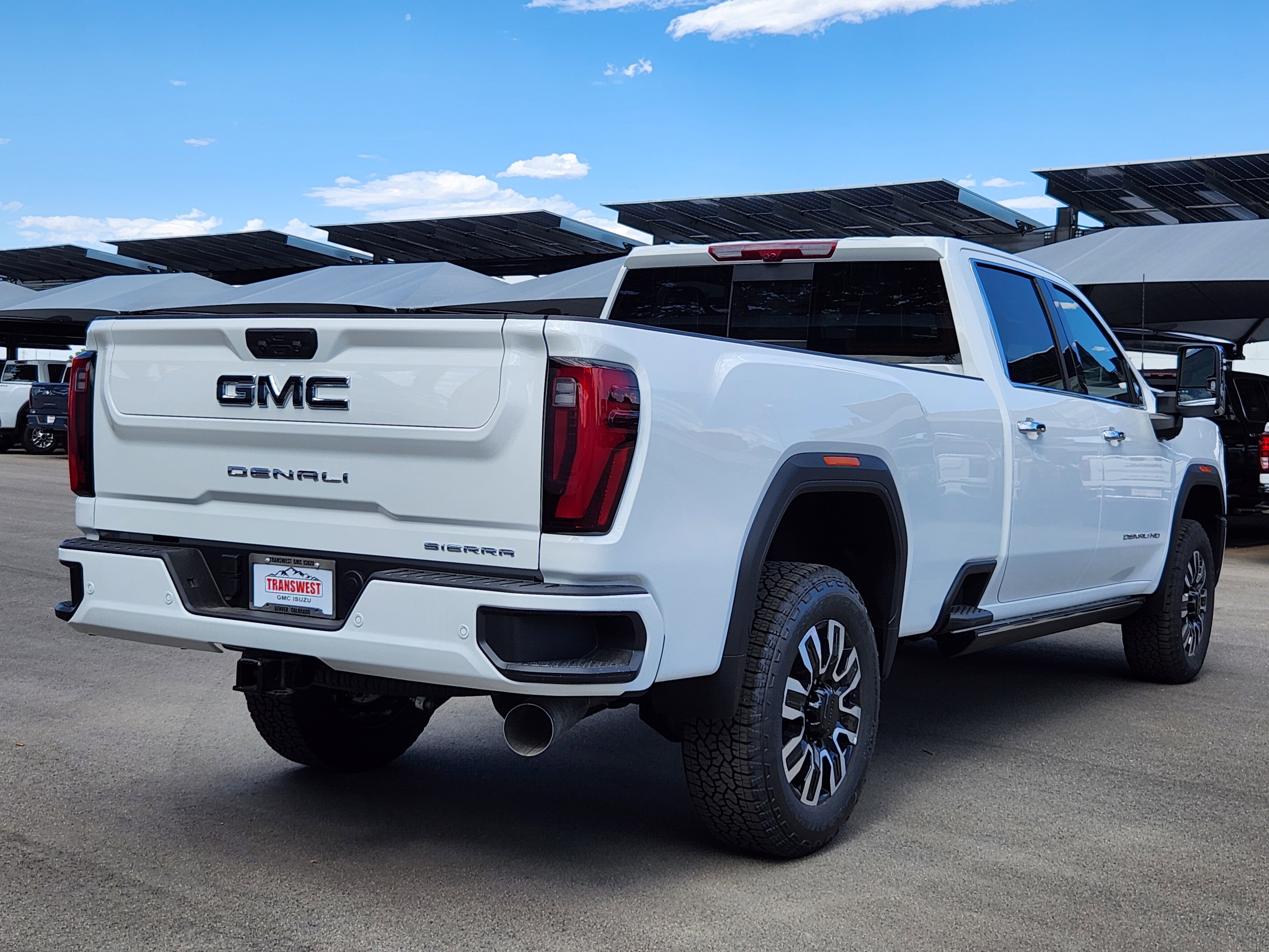 New 2025 GMC Sierra 2500 Denali Ultimate w/ Max Trailering Package image 3