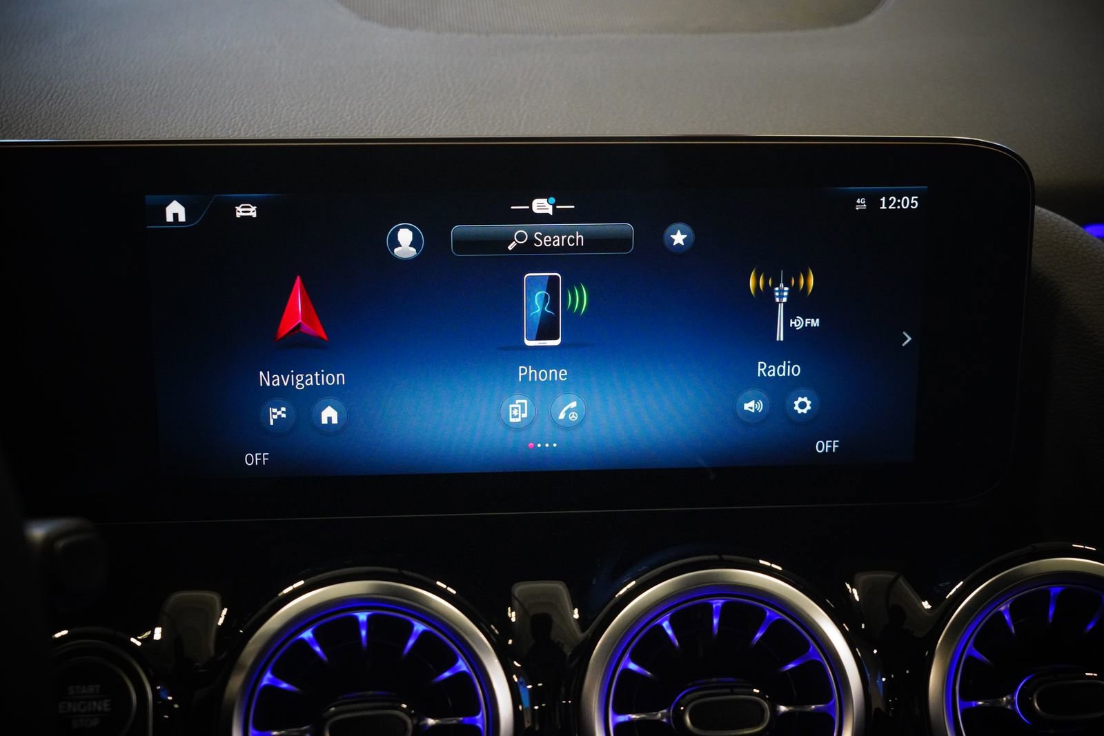 Used 2025 Mercedes-Benz GLA 250 4MATIC image 22