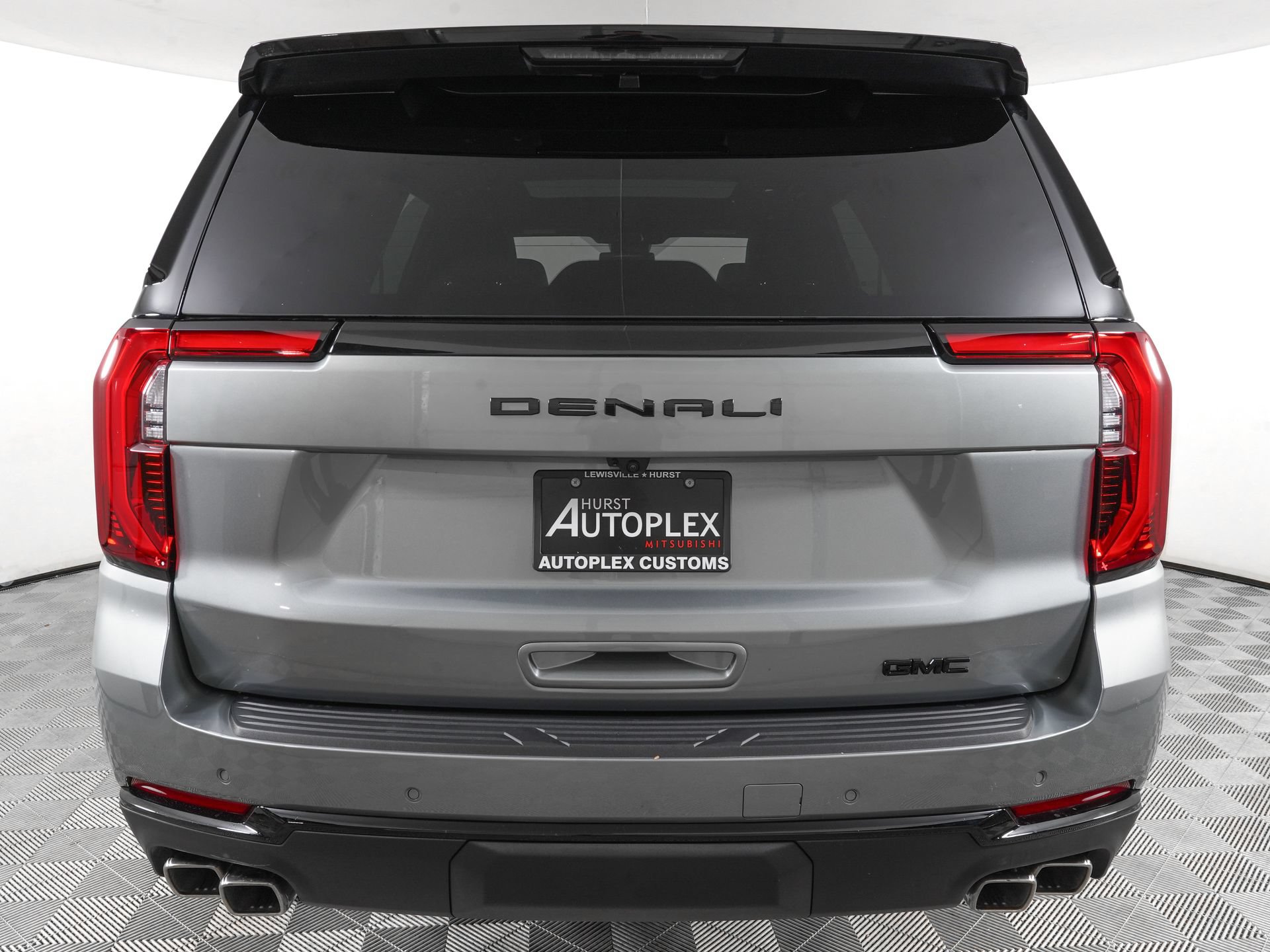 Used 2026 GMC Yukon Denali w/ Sun & Power Step Package AWD/4WD image 6
