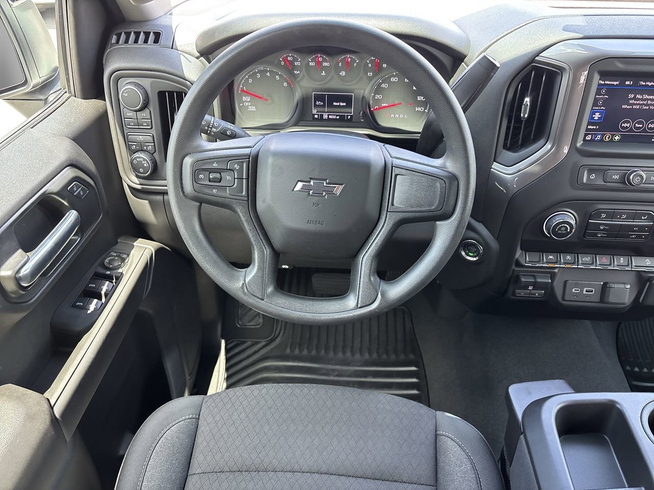 Used 2025 Chevrolet Silverado 1500 Custom Trail Boss AWD/4WD image 13