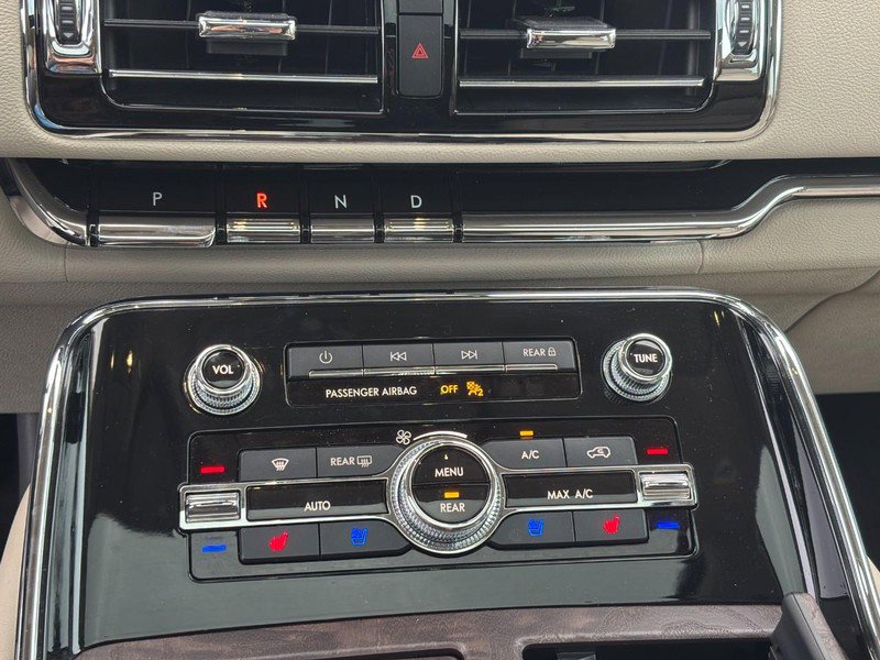 Used 2020 Lincoln Navigator L Reserve w/ Luxury Package image 26