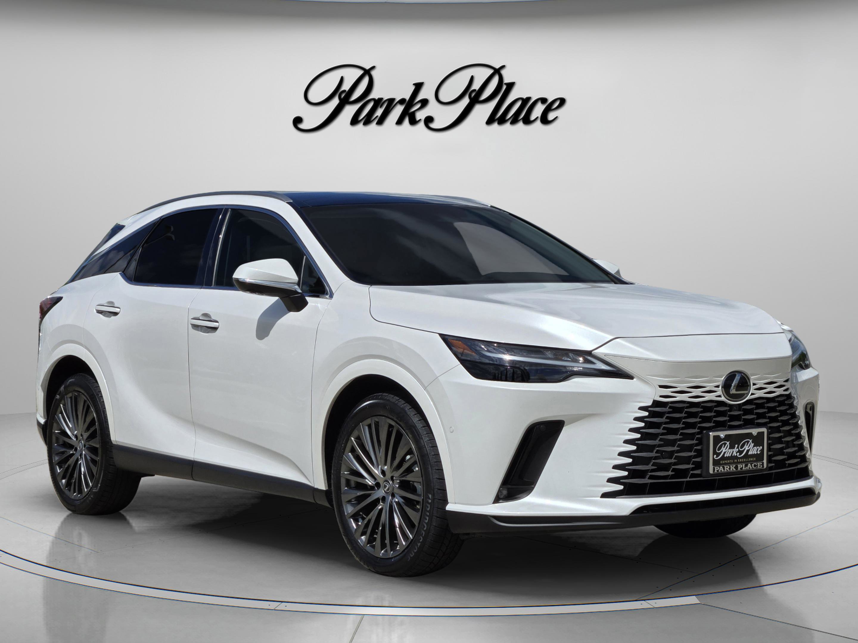Used 2023 Lexus RX 350 FWD w/ Accessory Package image 7