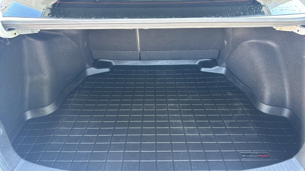 Used 2023 Toyota Corolla LE FWD image 18