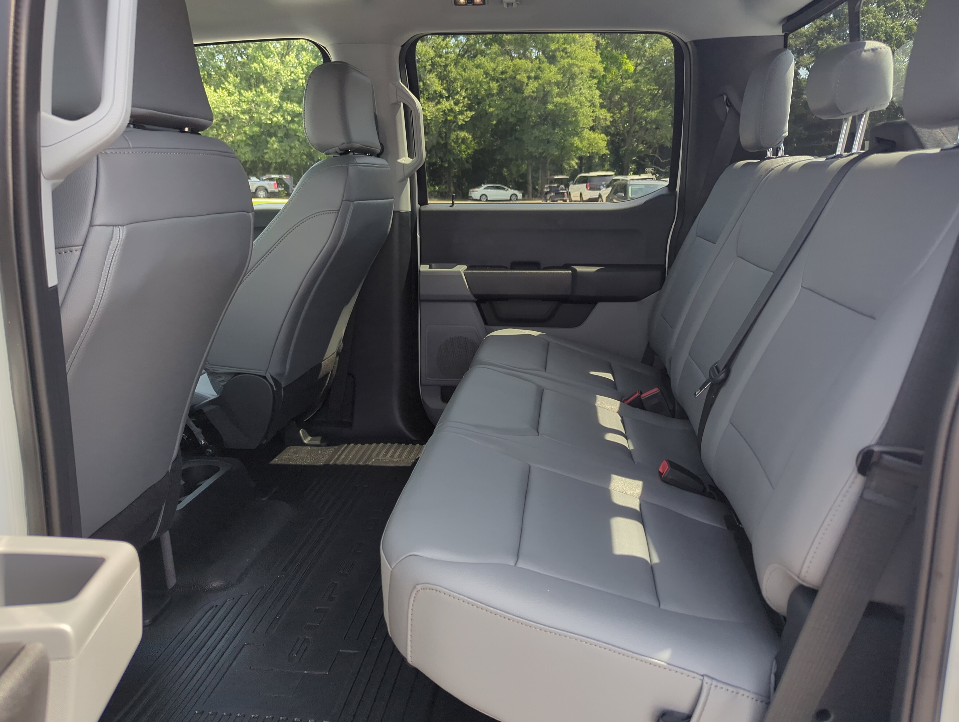 Used 2025 Ford F450 XL w/ 360-Degree Camera Package AWD/4WD image 12