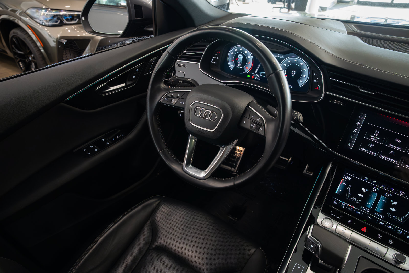 Used 2020 Audi Q8 Prestige w/ Prestige Package AWD/4WD image 10