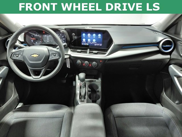 Certified 2024 Chevrolet Trax LS w/ LS Convenience Package image 2