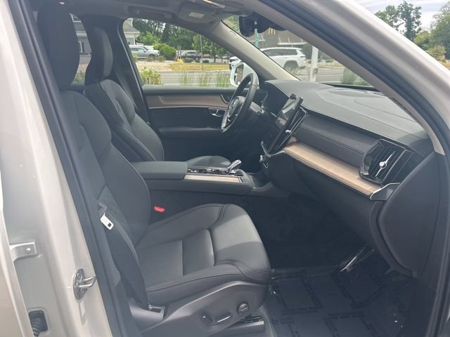 Certified 2025 Volvo XC90 B6 Plus AWD/4WD image 15