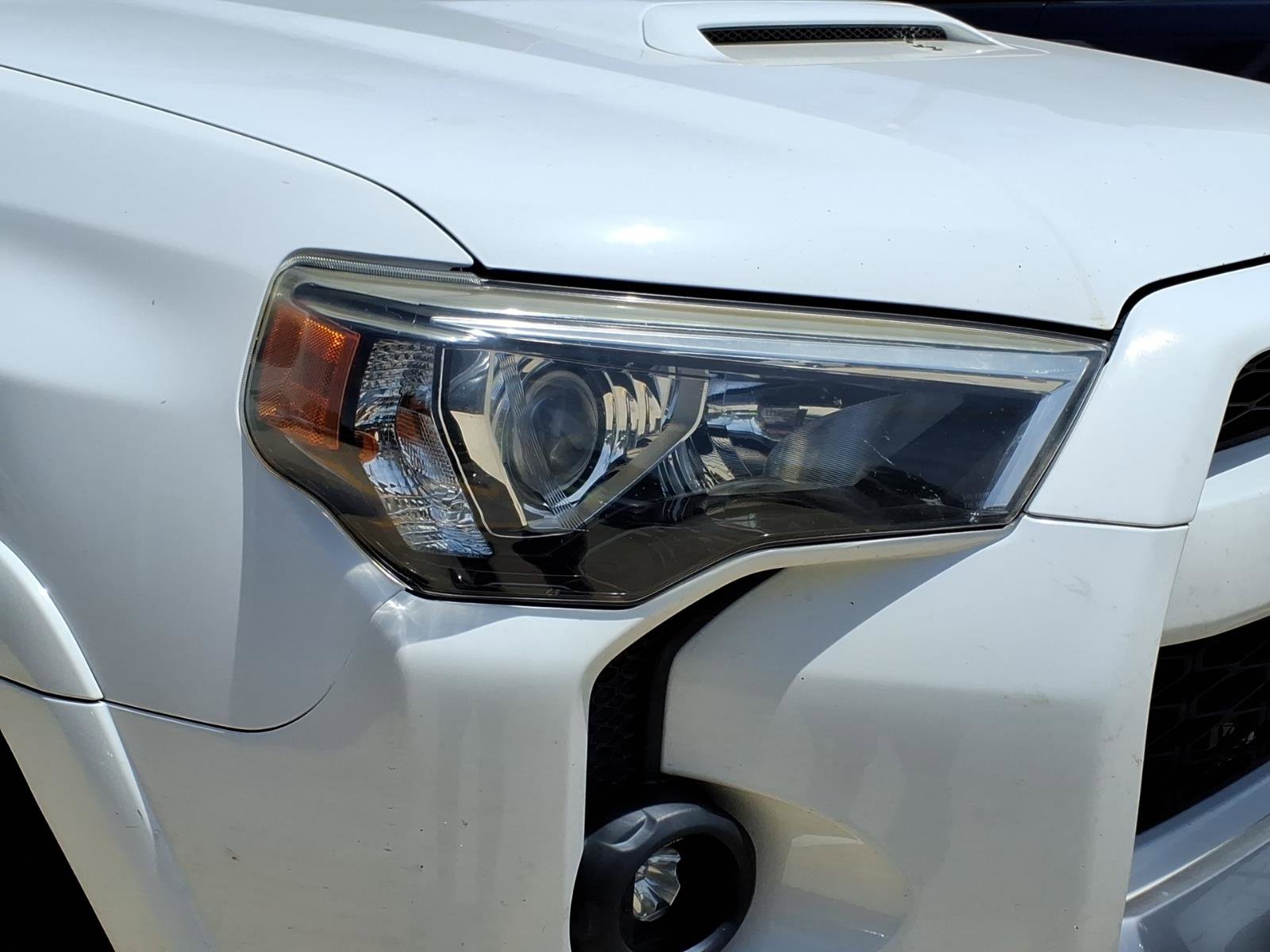 Used 2018 Toyota 4Runner TRD Off-Road Premium AWD/4WD image 4