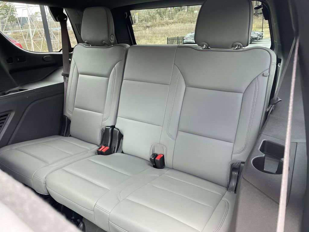Used 2021 GMC Yukon SLT w/ SLT Premium Package image 13