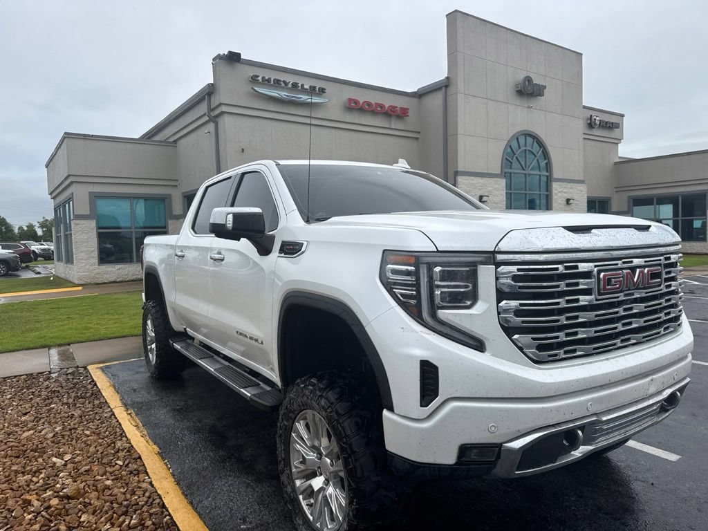 Used 2022 GMC Sierra 1500 Denali AWD/4WD image 3