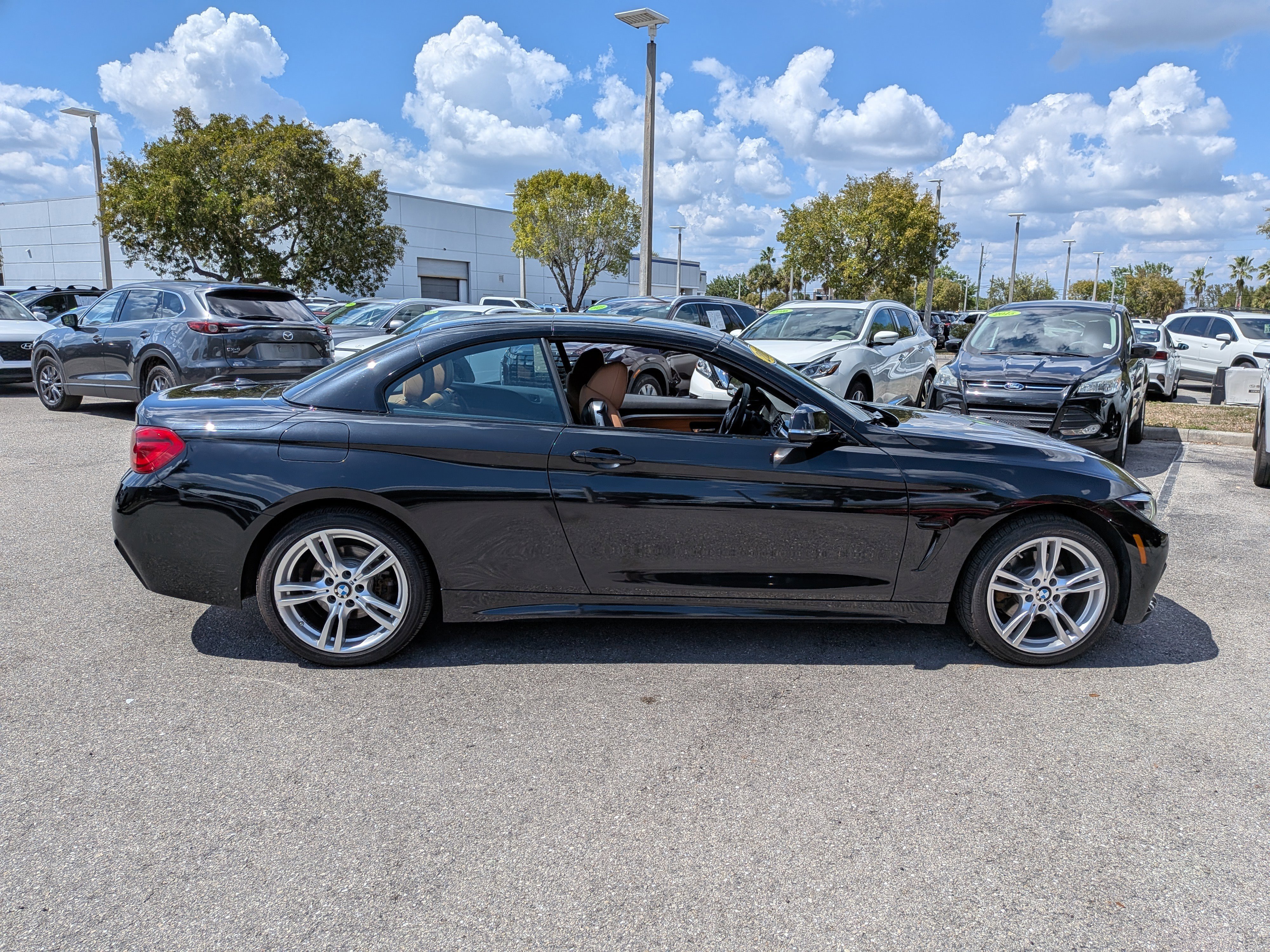 Used 2019 BMW 430i xDrive Convertible image 3