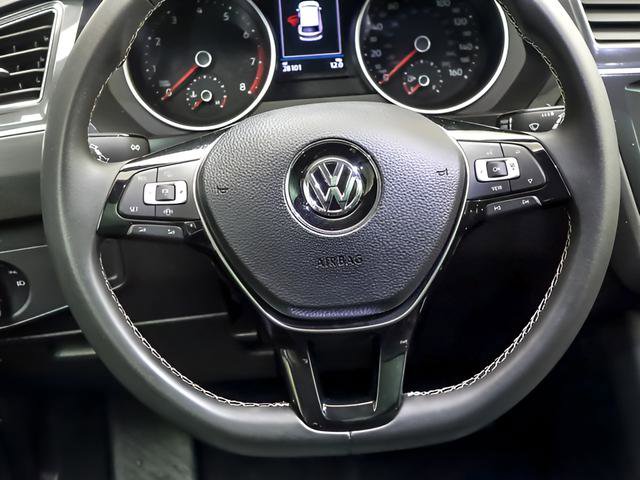 Used 2021 Volkswagen Tiguan SEL AWD/4WD image 15