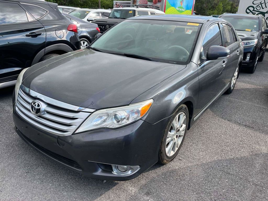 Used 2011 Toyota Avalon Limited image 7