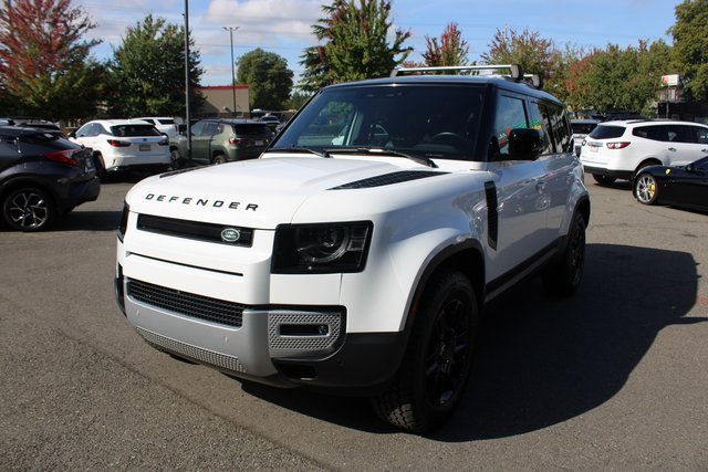 Used 2024 Land Rover Defender 110 S image 7