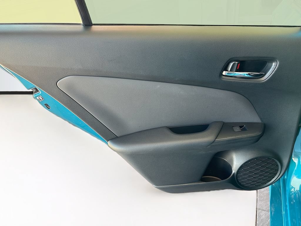 Certified 2021 Toyota Prius Prime Limited w/ Carpet Mat Package (TMS) FWD image 25