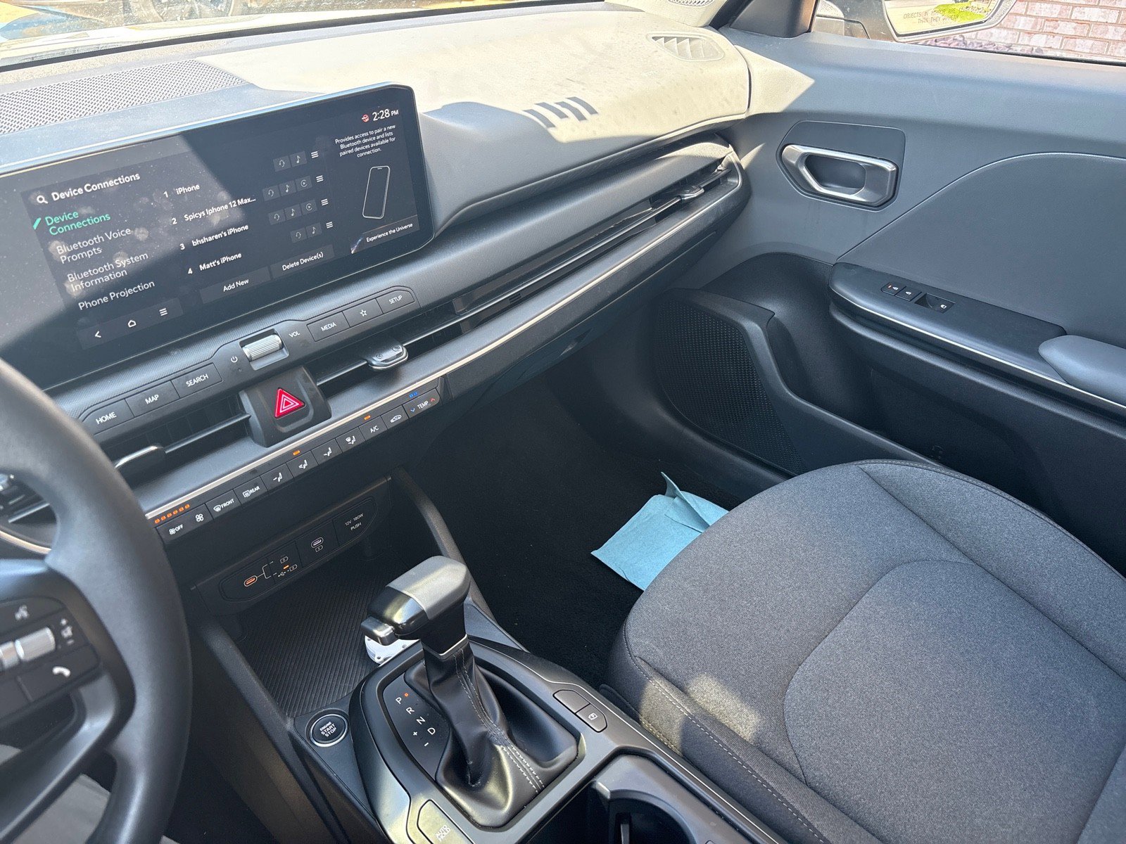 Used 2025 Kia K4 LX image 13