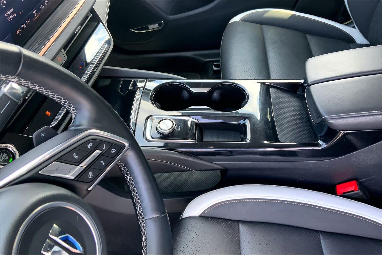 Used 2024 Buick Envision Sport Touring AWD/4WD image 17