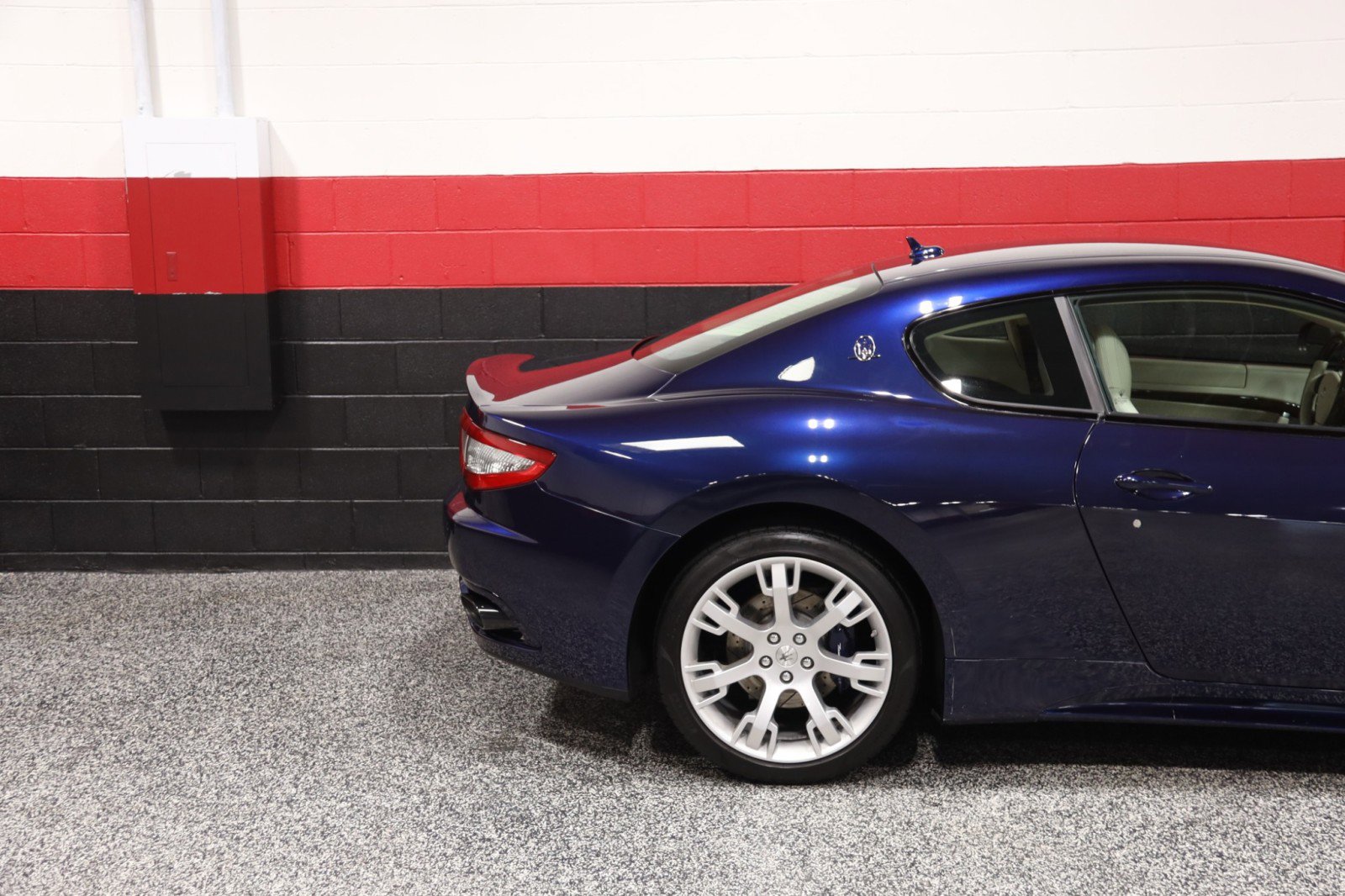 Used 2014 Maserati GranTurismo Sport RWD image 5