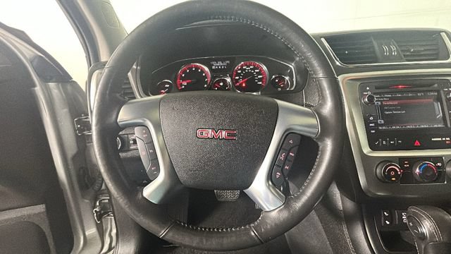 Used 2015 GMC Acadia SLE FWD image 13