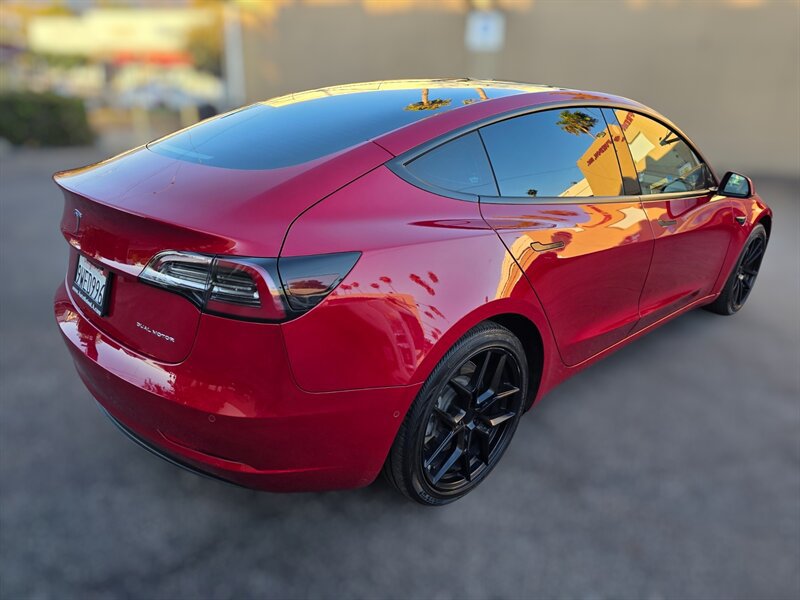 Used 2022 Tesla Model 3 Long Range AWD/4WD image 9