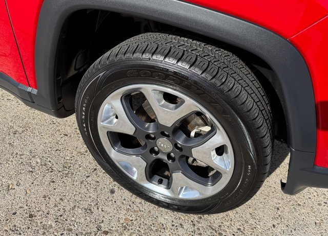 Used 2019 Jeep Compass Limited image 22