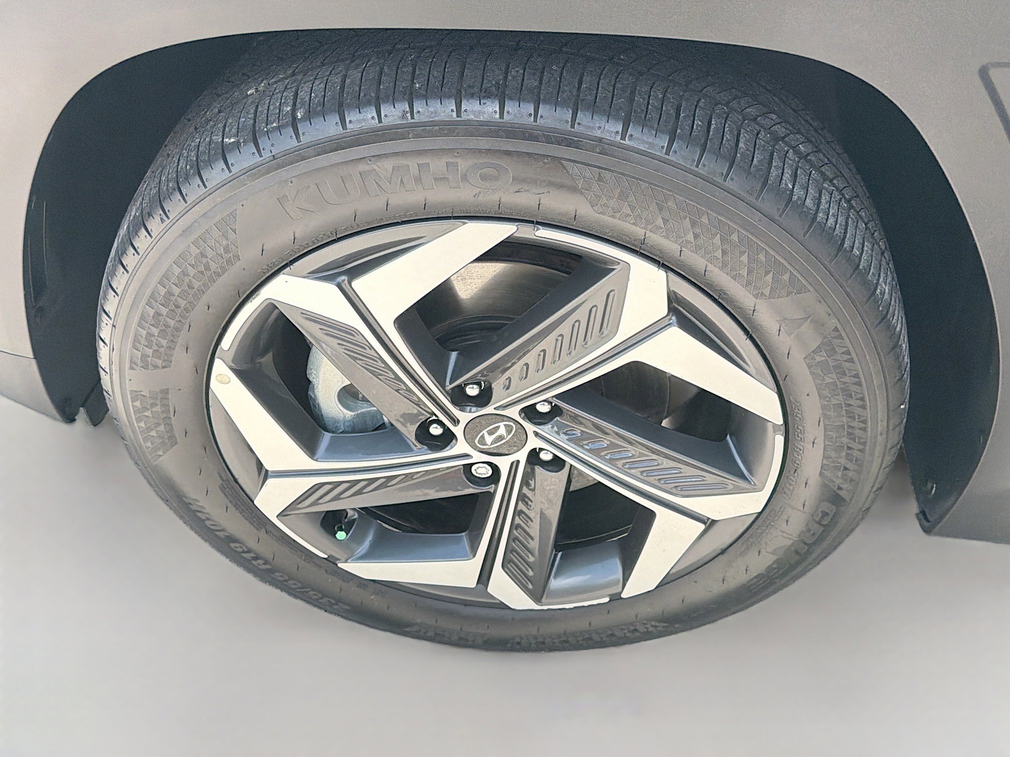 Certified 2024 Hyundai Tucson SEL w/ Convenience Package FWD image 34
