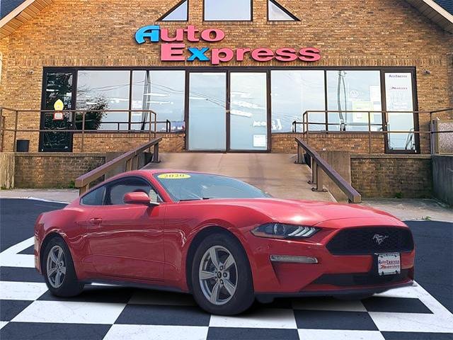 Used 2020 Ford Mustang Coupe image 1