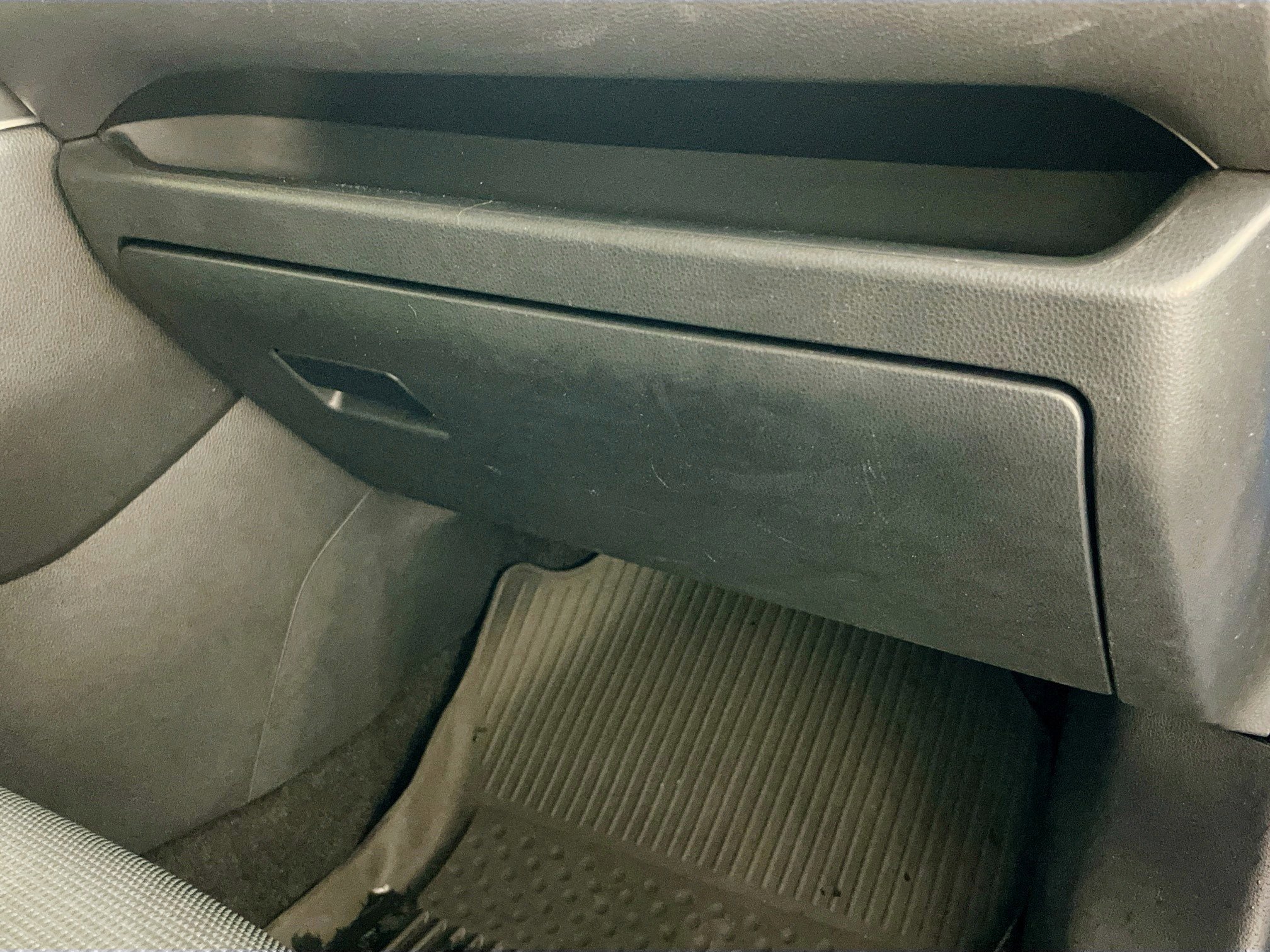 Used 2020 Toyota RAV4 LE image 34