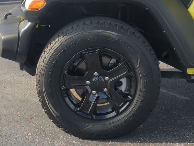 Used 2023 Jeep Wrangler Sport S image 7