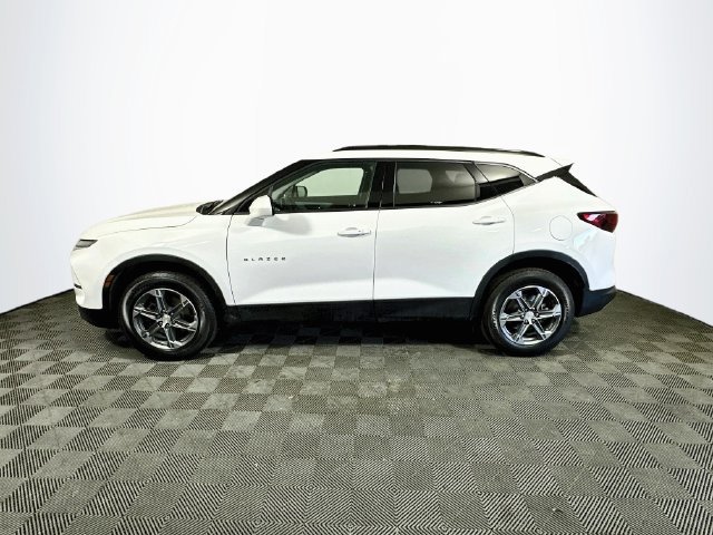 Used 2023 Chevrolet Blazer LT w/ Convenience Package FWD image 5