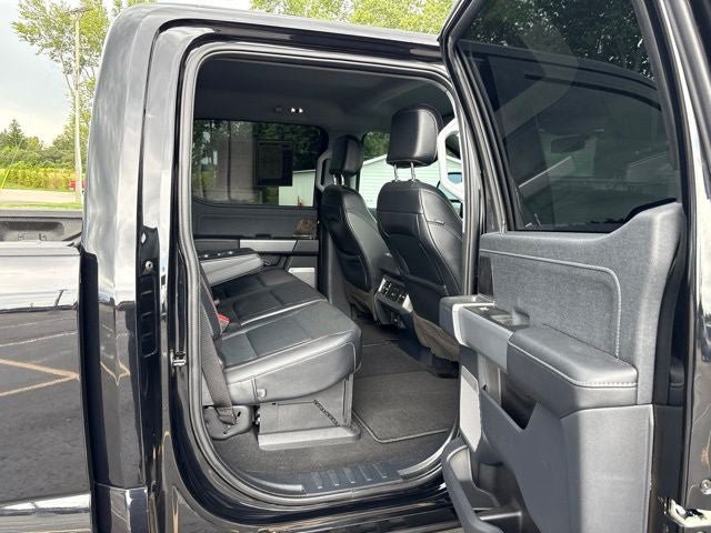 Used 2023 Ford F250 Lariat w/ Tremor Off-Road Package AWD/4WD image 14