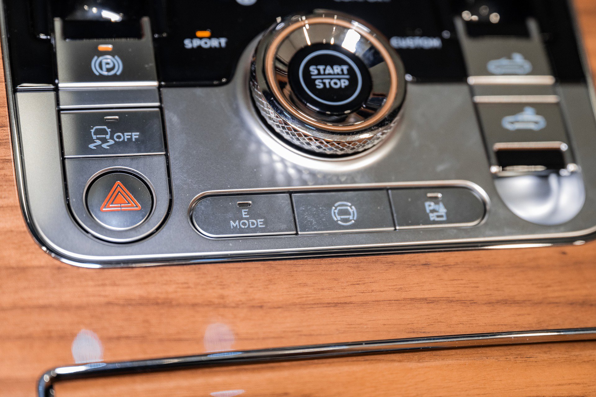 New 2026 Bentley Continental GTC AWD/4WD image 44