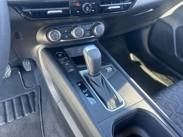 Used 2025 Nissan Kicks SV w/ SV Premium Package AWD/4WD image 26