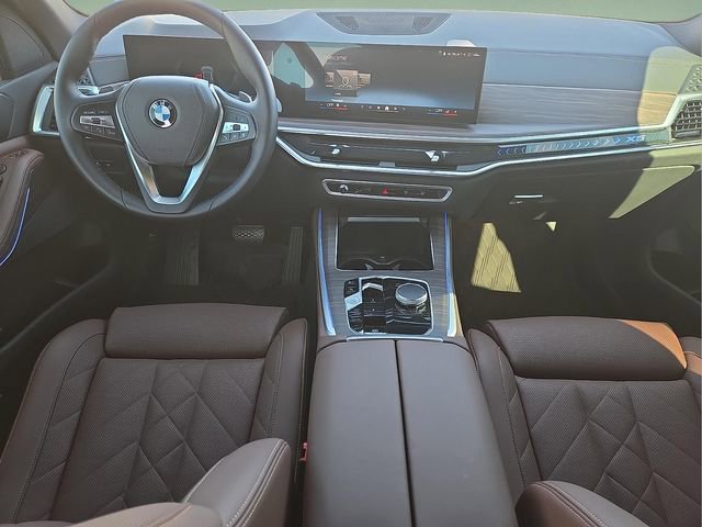 Used 2024 BMW X5 sDrive40i w/ Parking Assistance Package image 18