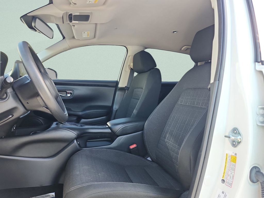 Used 2023 Honda HR-V LX image 19