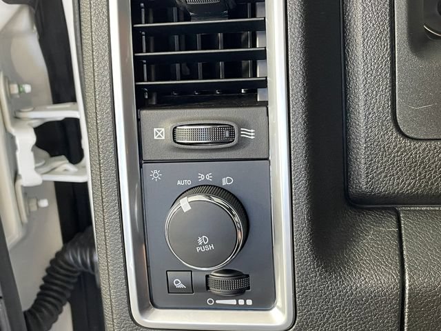 Used 2022 RAM 1500 Warlock AWD/4WD image 14