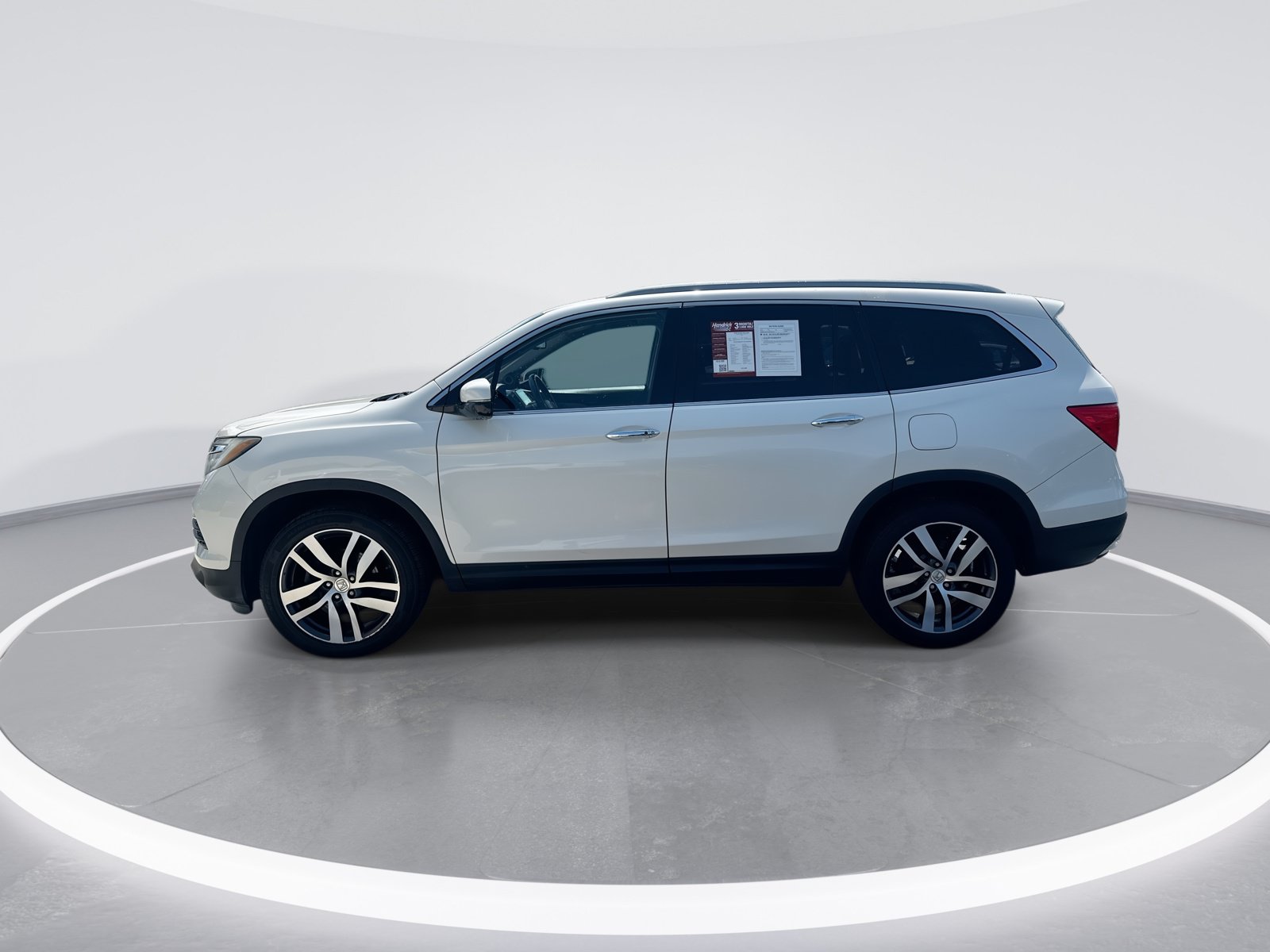 Used 2016 Honda Pilot Elite image 6
