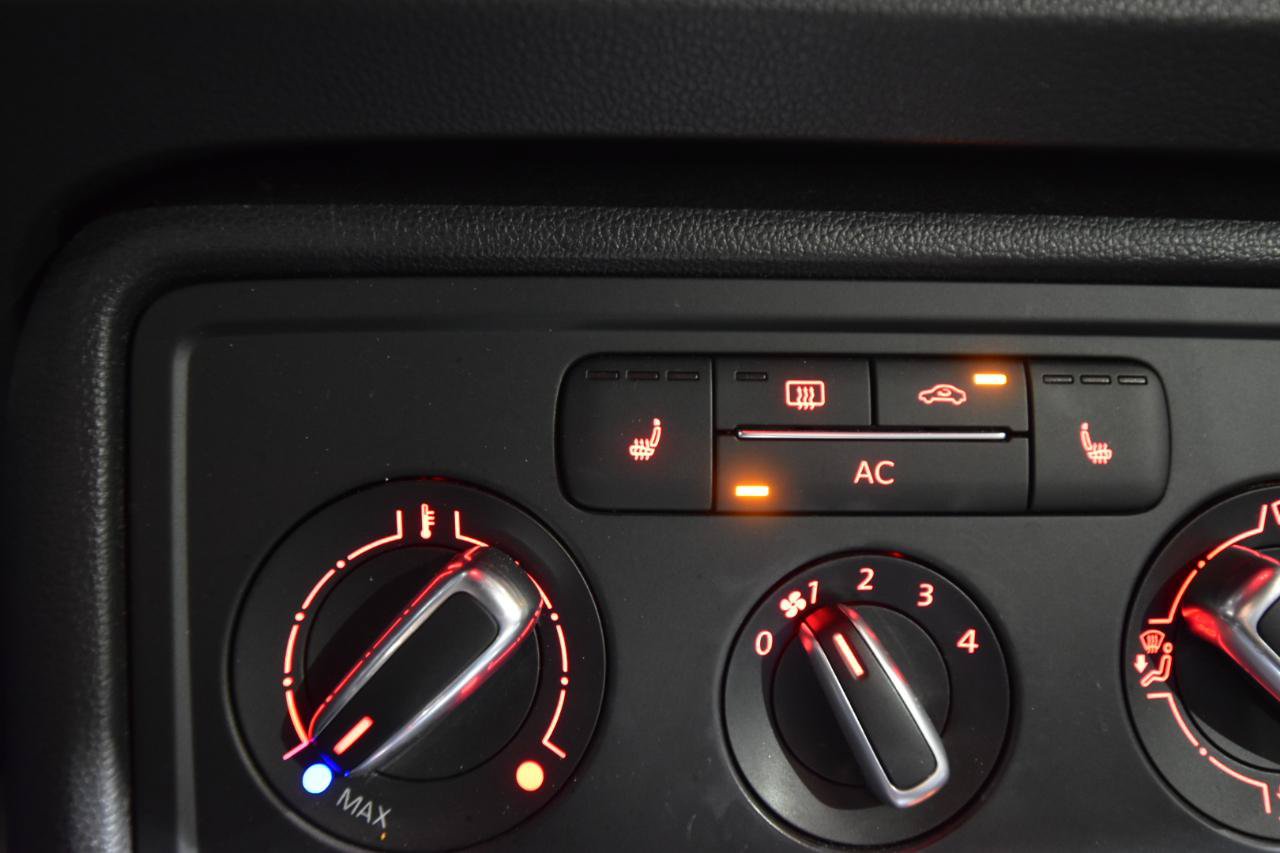 Used 2012 Volkswagen Beetle 2.5 FWD image 17