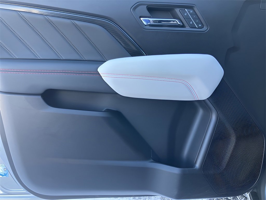 Used 2024 GMC Canyon AT4X image 41