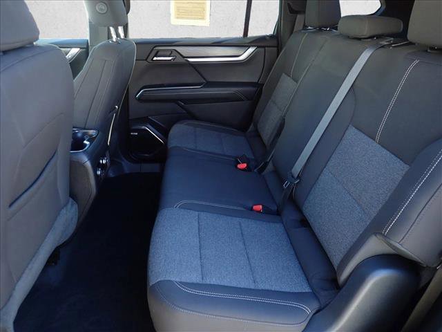 Used 2025 GMC Acadia Elevation image 10