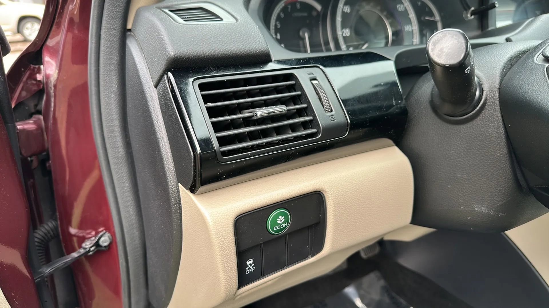 Used 2017 Honda Accord LX image 31